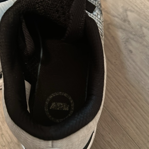 APL Propelium Running Shoes - Size 7.5 - Picture 9 of 10